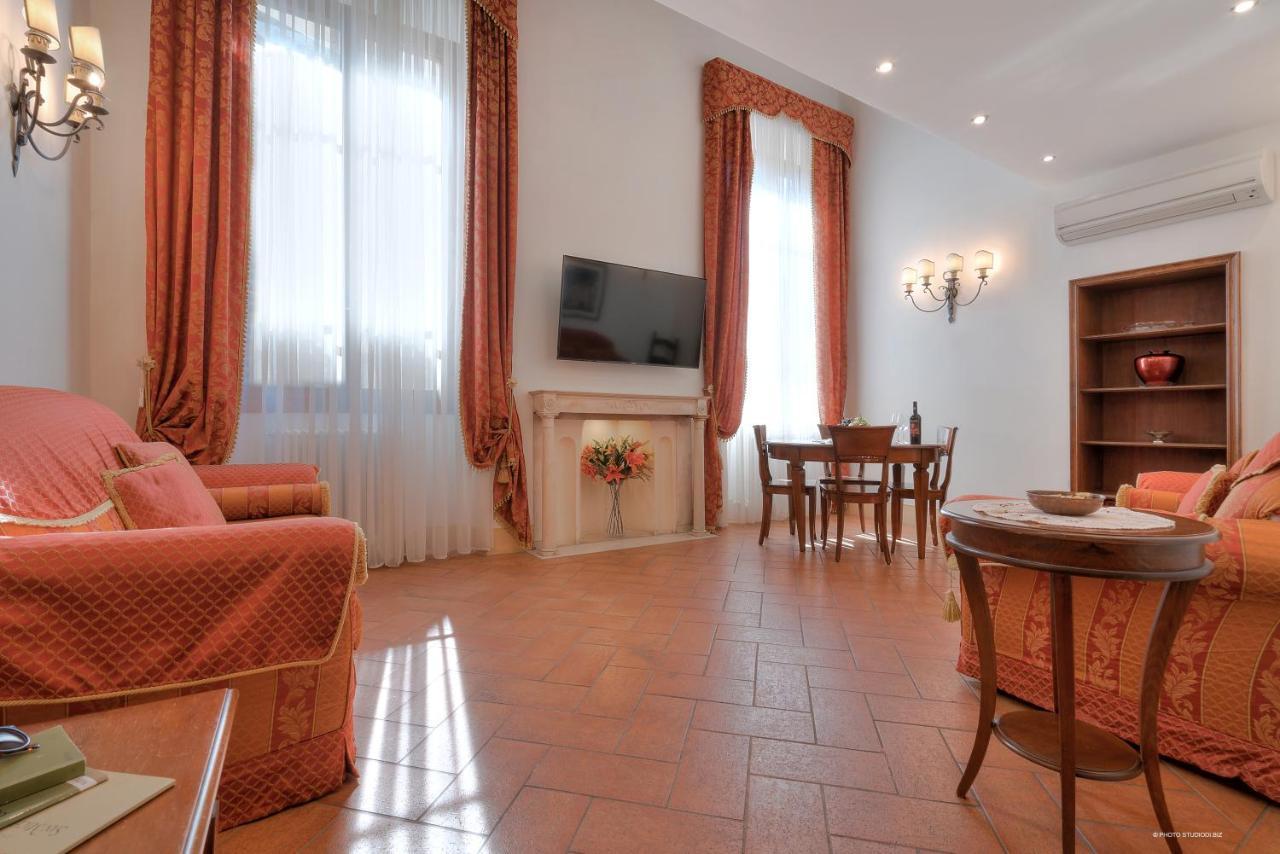 Aparthotel First Of Firenze